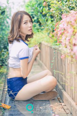 大屁股妇女流出白浆